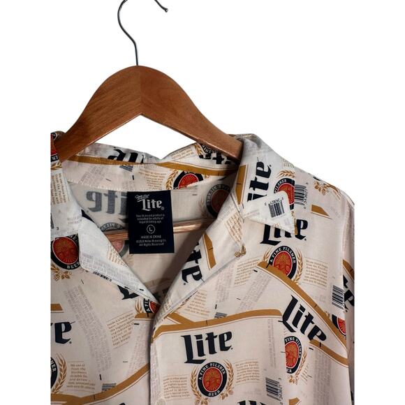 Miller Lite Beer Hawaiian Shirt Men’s L Button Up Short Sleeve Lager Logo NWOT - Picture 6 of 10